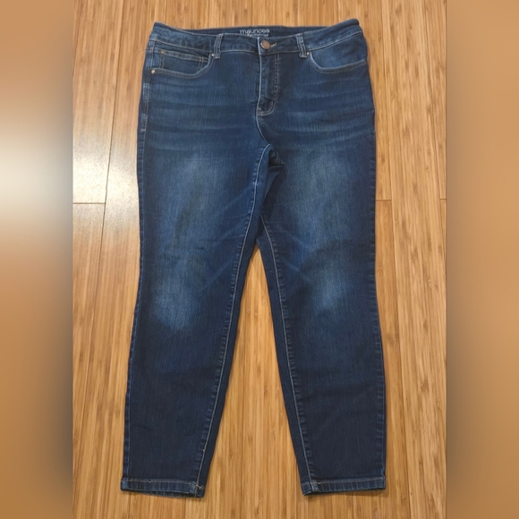 NWOT Maurcies High Waist Denim Jeans - Picture 1 of 7